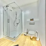 Apartmán City-apartment Mit Dachterrasse & Massagesessel In Der Fussgaengerzone K4 *