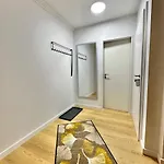 Apartmán City-apartment Mit Dachterrasse & Massagesessel In Der Fussgaengerzone K4