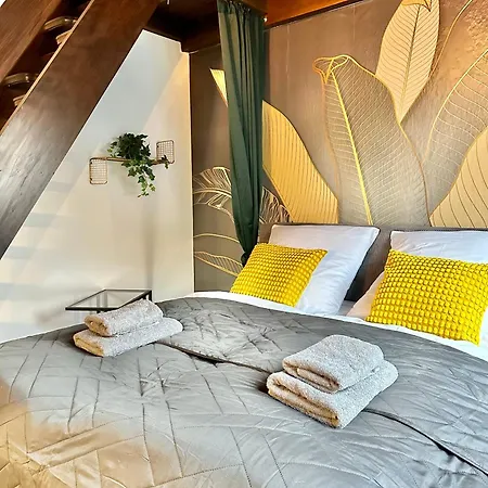 Апартаменты City-apartment Mit Dachterrasse & Massagesessel In Der Fussgaengerzone K4