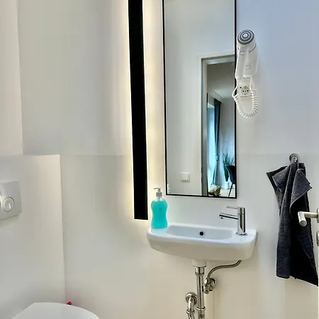 City-apartment Mit Dachterrasse & Massagesessel In Der Fussgaengerzone K4
