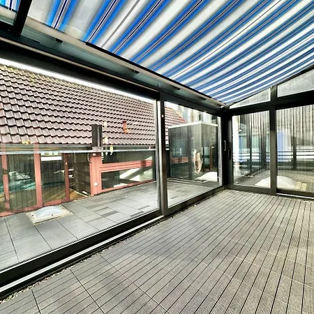 City-apartment Mit Dachterrasse & Massagesessel In Der Fussgaengerzone K4 Apartmán